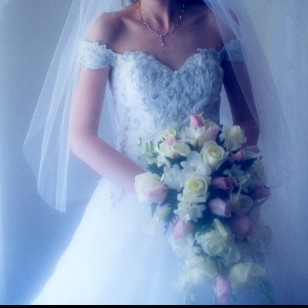 Couture Eve of Milady designer wedding dress with DETACHABLE train size 6